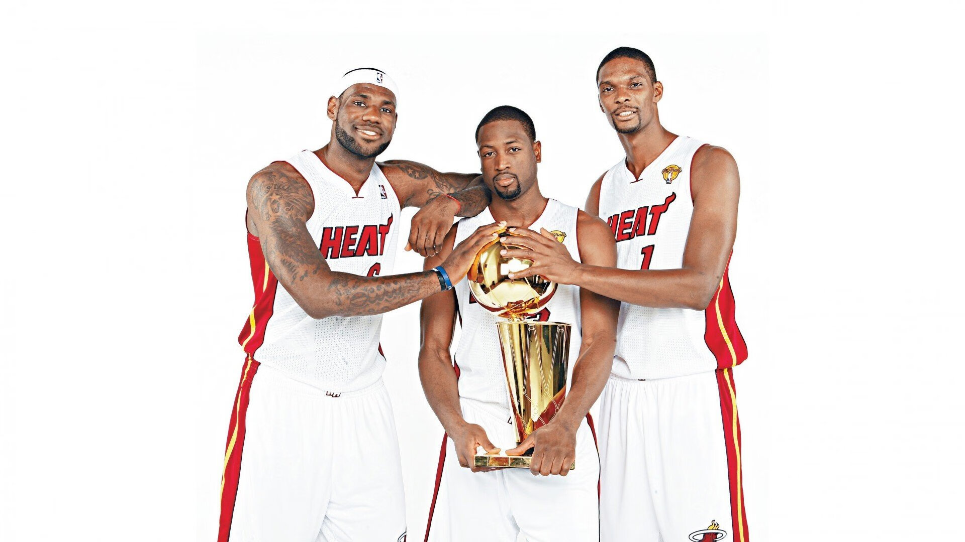 全国青少年啦啦操展演精彩纷呈舞动青春，2016年青少年啦啦操规定动作