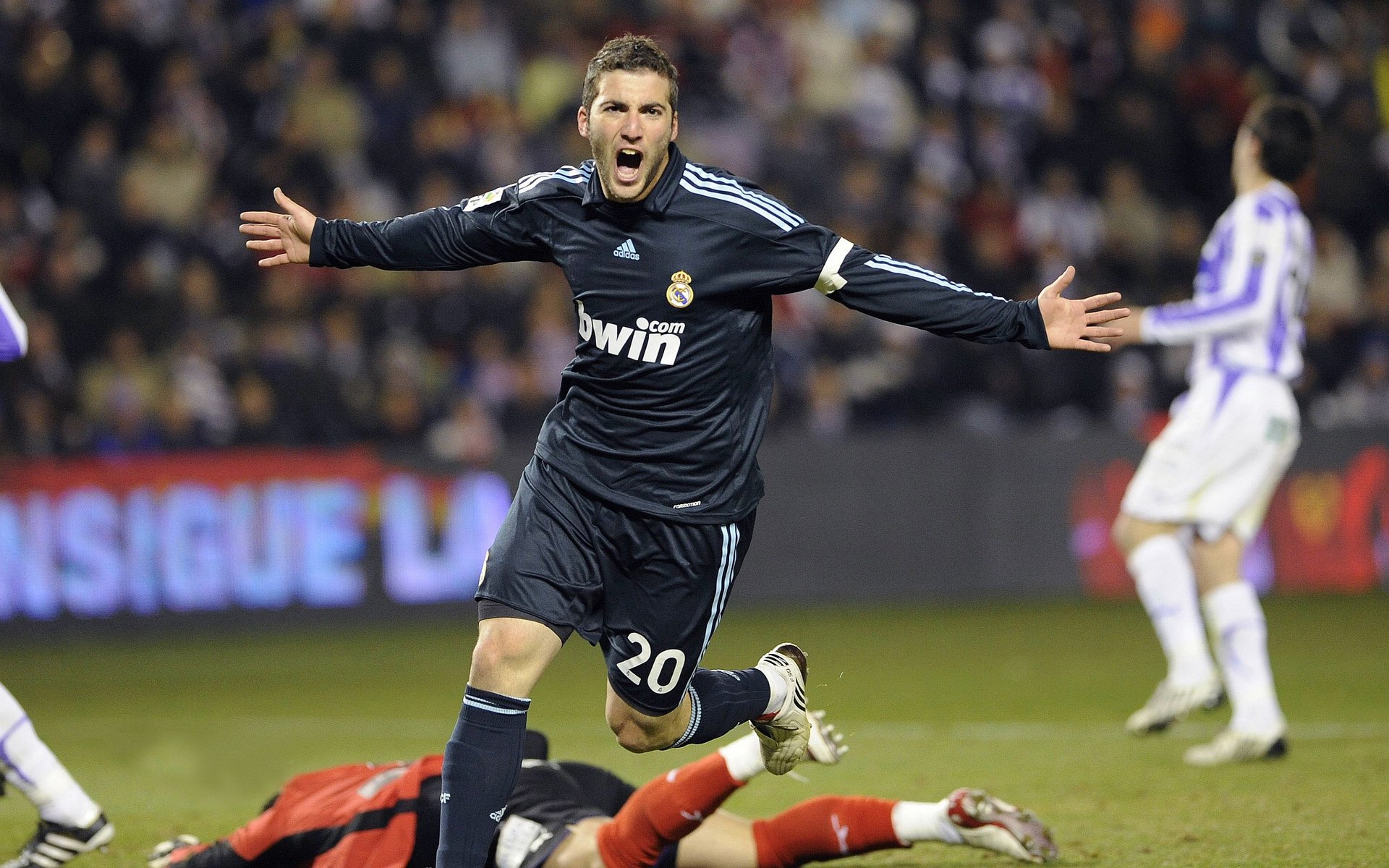 足球联赛最佳球员数据排行